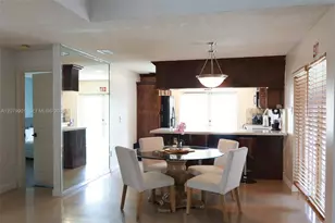 9620 SW 9th Ct, Pembroke Pines, FL 33025 - Photo 5