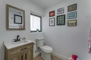 317 N 31st Ave, Hollywood, FL 33021 - Photo 27