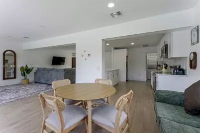 317 N 31st Ave, Hollywood, FL 33021 - Photo 7