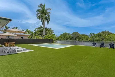 317 N 31st Ave, Hollywood, FL 33021 - Photo 13