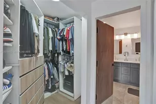 191 Alhambra Way, Weston, FL 33326 - Photo 17