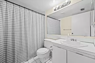 1014 Green Pine Blvd, West Palm Beach, FL 33409 - Photo 5