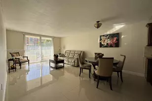 7010 NW 186th St, Hialeah, FL 33015 - Photo 5