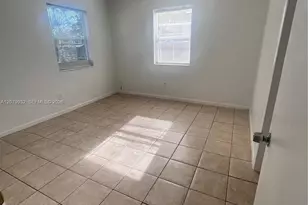 828 SW 3rd St, Florida City, FL 33034 - Photo 13