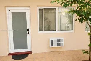 549 Meridian Ave, Miami Beach, FL 33139 - Photo 11
