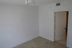 488 NE 18th St, Miami, FL 33132 - Photo 13