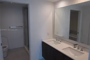 488 NE 18th St, Miami, FL 33132 - Photo 19