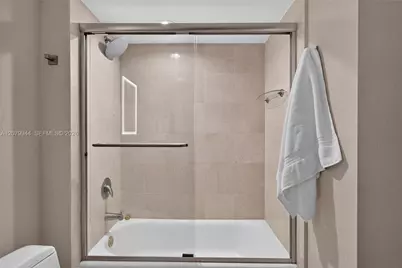 16500 Collins Ave #2256, Sunny Isles Beach, FL 33160 - Photo 31