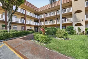 9261 Sunrise Lakes Blvd, Sunrise, FL 33322 - Photo 33