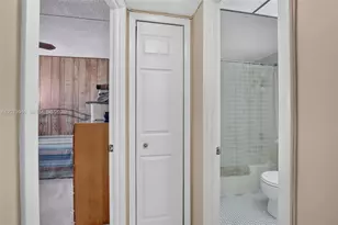 9261 Sunrise Lakes Blvd, Sunrise, FL 33322 - Photo 27