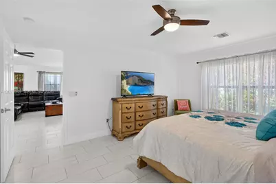 12 Barcelona Ln, Port Saint Lucie, FL 34952 - Photo 25
