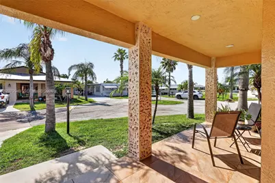 12 Barcelona Ln, Port Saint Lucie, FL 34952 - Photo 5