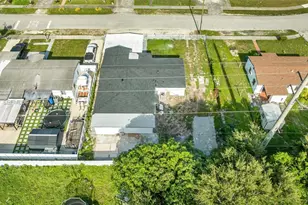 15770 NW 18th Pl, Miami Gardens, FL 33054 - Photo 35