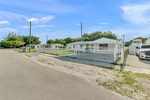 15770 NW 18th Pl, Miami Gardens, FL 33054 - Photo 3