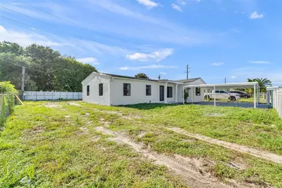 15770 NW 18th Pl, Miami Gardens, FL 33054 - Photo 5