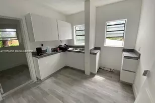 27 NE 60th Terrace, Miami, FL 33137 - Photo 11