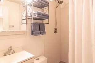 27 NE 60th Terrace, Miami, FL 33137 - Photo 41