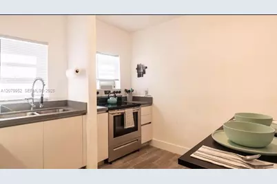 27 NE 60th Ter, Miami, FL 33137 - Photo 21
