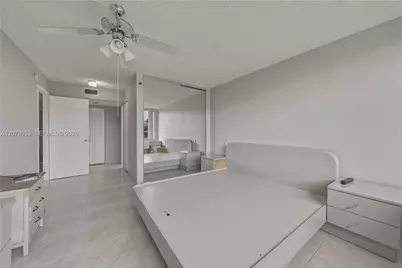 900 Saint Charles Pl #310, Pembroke Pines, FL 33026 - Photo 13