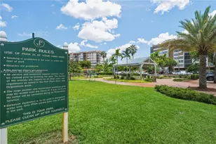 900 St Charles Pl, Pembroke Pines, FL 33026 - Photo 31
