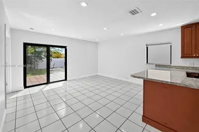 10615 SW 147th Ct, Miami, FL 33196 - Photo 9