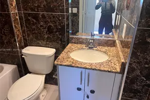 2300 NW 7th St, Miami, FL 33125 - Photo 9