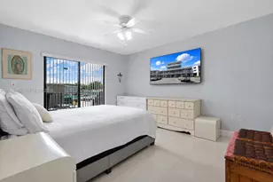 5825 W 25th Ct, Hialeah, FL 33016 - Photo 19