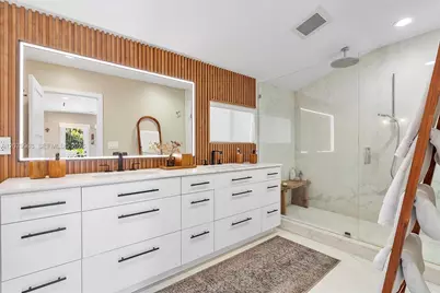 652 NE 105th St, Miami Shores, FL 33138 - Photo 37