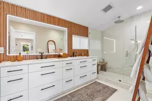 652 NE 105th St, Miami Shores, FL 33138 - Photo 37