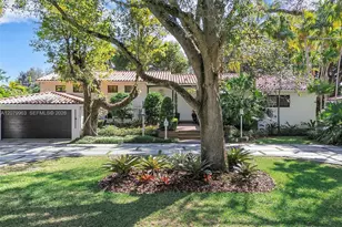 652 NE 105th St, Miami Shores, FL 33138 - Photo 3