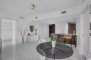 200 Biscayne Blvd Way, Miami, FL 33131 - Photo 11