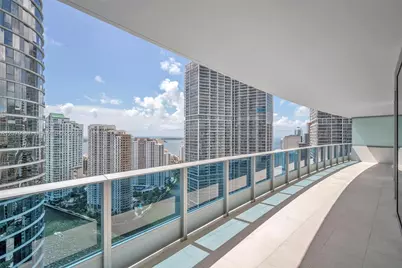 200 Biscayne Boulevard Way #3703, Miami, FL 33131 - Photo 3