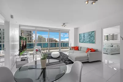 200 Biscayne Boulevard Way #3703, Miami, FL 33131 - Photo 5