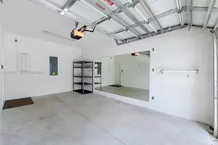 1040 Eucalyptus Dr, Hollywood, FL 33021 - Photo 33