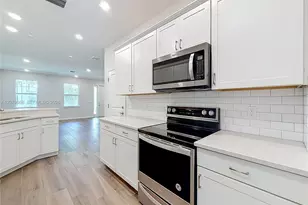 1040 Eucalyptus Dr, Hollywood, FL 33021 - Photo 13