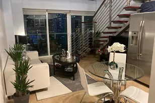 41 SE 5th St, Miami, FL 33131 - Photo 3