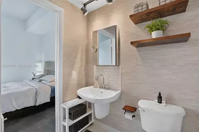 10 SW South River Dr #1105, Miami, FL 33130 - Photo 15