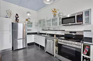 10 SW South River Dr, Miami, FL 33130 - Photo 5