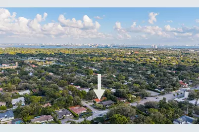 220 NE 105th St, Miami Shores, FL 33138 - Photo 5