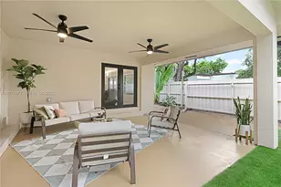 220 NE 105th St, Miami Shores, FL 33138 - Photo 21