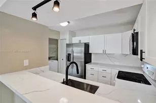 8660 SW 212th St, Cutler Bay, FL 33189 - Photo 13