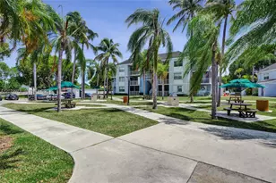 8660 SW 212th St, Cutler Bay, FL 33189 - Photo 29