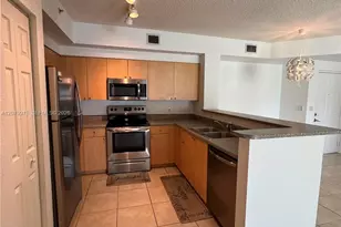 7920 N Nob Hill Rd, Tamarac, FL 33321 - Photo 7