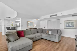 120 SE 5th Ave, Boca Raton, FL 33432 - Photo 17