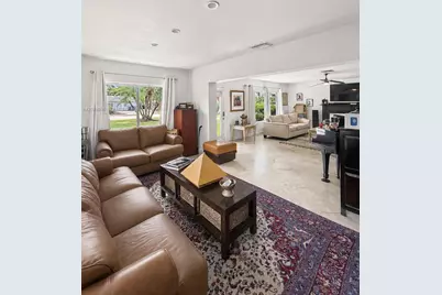 2421 NE 13th St, Fort Lauderdale, FL 33304 - Photo 37