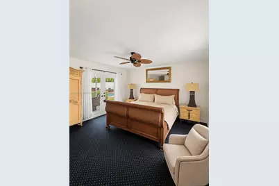 2421 NE 13th St, Fort Lauderdale, FL 33304 - Photo 11