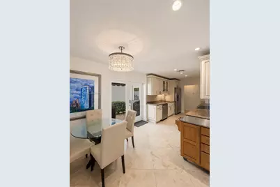 2421 NE 13th St, Fort Lauderdale, FL 33304 - Photo 27