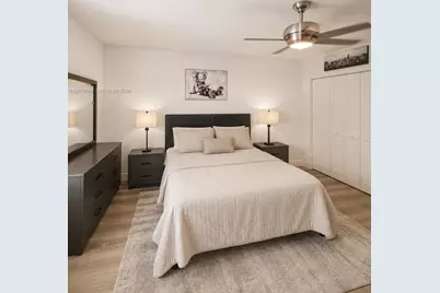 2421 NE 13th St, Fort Lauderdale, FL 33304 - Photo 23