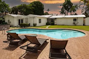 2421 NE 13th St, Fort Lauderdale, FL 33304 - Photo 3