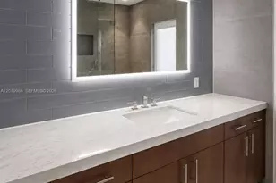 2421 NE 13th St, Fort Lauderdale, FL 33304 - Photo 19